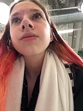 Snapshot of michelle_lovique chatting on April 16, 2026, 7:20 am michelle lovique online show from April 16, 2026, 7:20 am