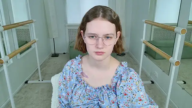 Snapshot of FreeHarmony_ chatting on April 16, 2026, 3:13 pm FreeHarmony online show from April 16, 2026, 3:13 pm