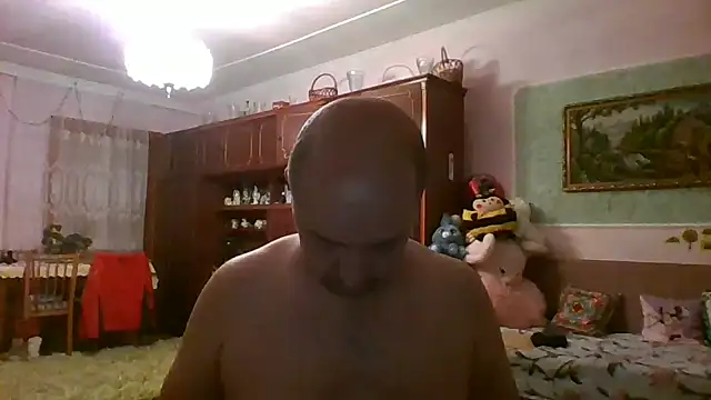 Luceriusbigass online show from November 5, 2025, 3:37 pm