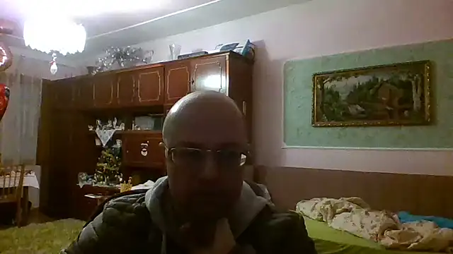 Luceriusbigass online show from February 14, 2025, 3:58 pm