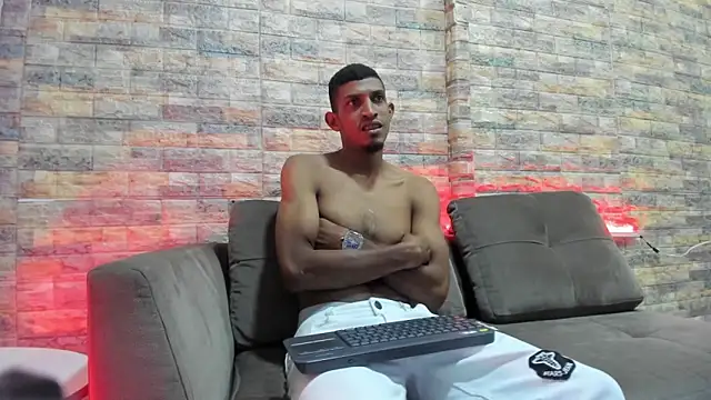 Snapshot of brad_Browns chatting on April 12, 2026, 1:47 pm brad Browns online show from April 12, 2026, 1:47 pm