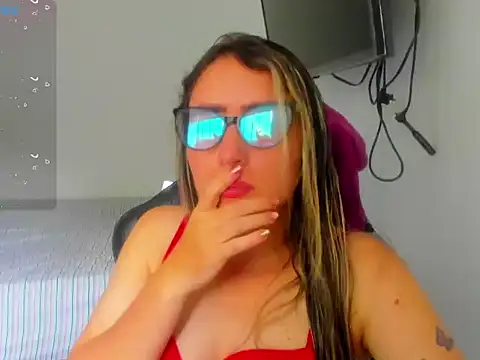 BellaTxM  online show from April 14, 2026, 7:41 pm