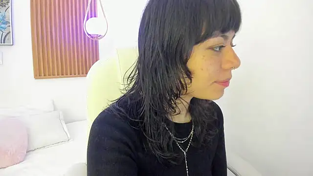 Snapshot of ghostmila chatting on April 23, 2026, 12:29 pm ghostmila online show from April 23, 2026, 12:29 pm