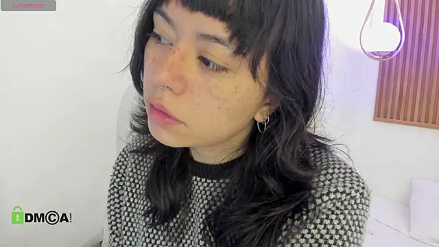 Snapshot of ghostmila chatting on June 1, 2026, 1:33 pm ghostmila online show from June 1, 2026, 1:33 pm