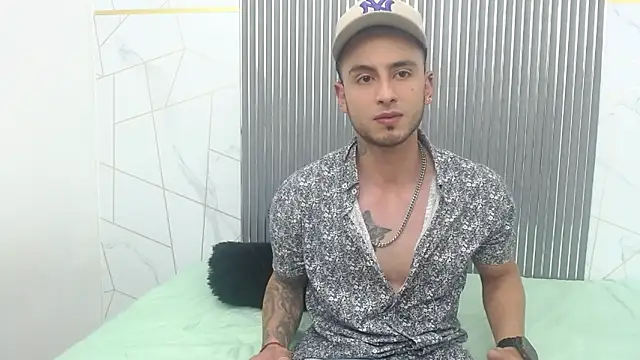 PowerLustX online show from April 12, 2026, 3:32 am