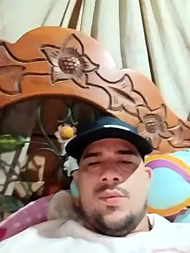 franDuxxx online show from April 11, 2026, 10:52 am