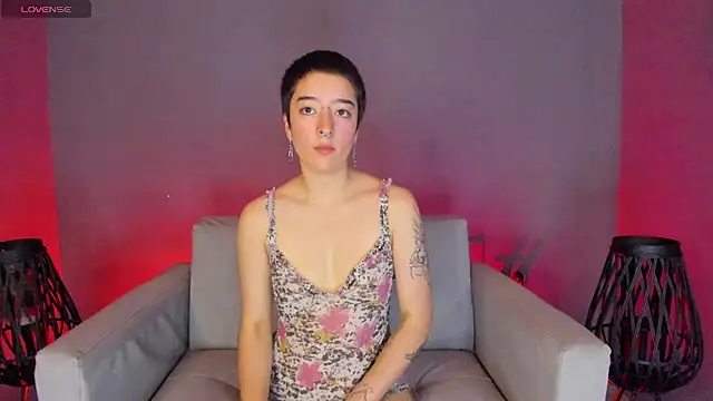 Snapshot of Atheena__ chatting on April 14, 2026, 1:16 pm Atheena online show from April 14, 2026, 1:16 pm