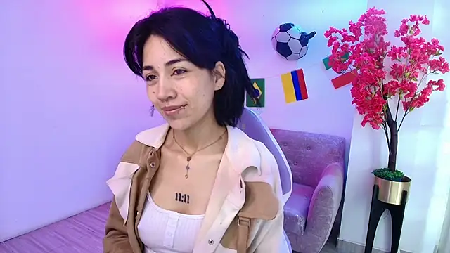 Snapshot of Rainy_doll chatting on July 16, 2026, 12:02 pm Rainy doll online show from July 16, 2026, 12:02 pm