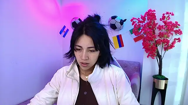 Snapshot of Rainy_doll chatting on July 19, 2026, 10:56 am Rainy doll online show from July 19, 2026, 10:56 am
