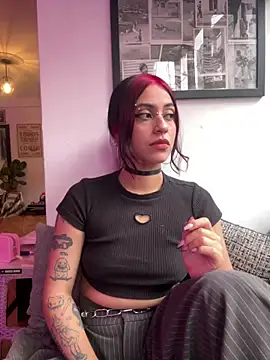 Snapshot of Kattze_ chatting on May 31, 2026, 9:15 pm Kattze online show from May 31, 2026, 9:15 pm