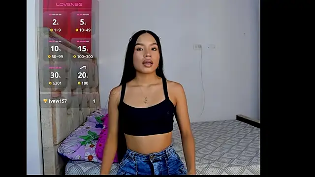 pocahontasbaby  online show from April 10, 2026, 12:06 am