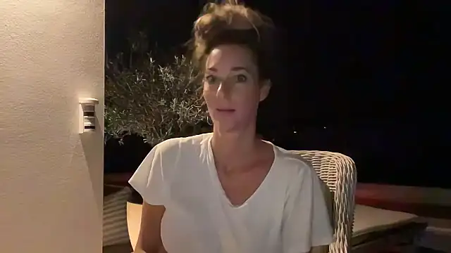 DutchyinSpain online show from July 21, 2026, 12:13 am