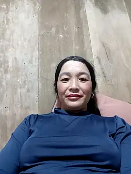 vanlucky2 online show from June 9, 2026, 3:46 pm