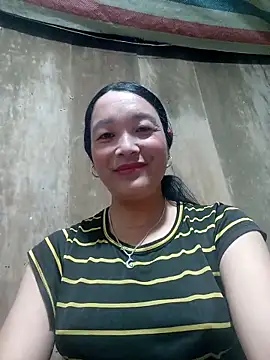 vanlucky2 online show from June 14, 2026, 2:24 am