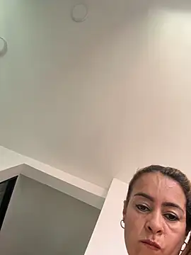 Snapshot of Natigoonzalez chatting on May 3, 2026, 5:38 pm Natigoonzalez online show from May 3, 2026, 5:38 pm