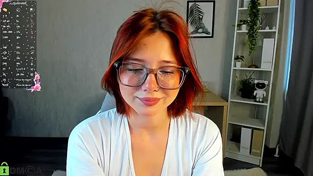 Lessi Panic online show from July 8, 2026, 12:57 am