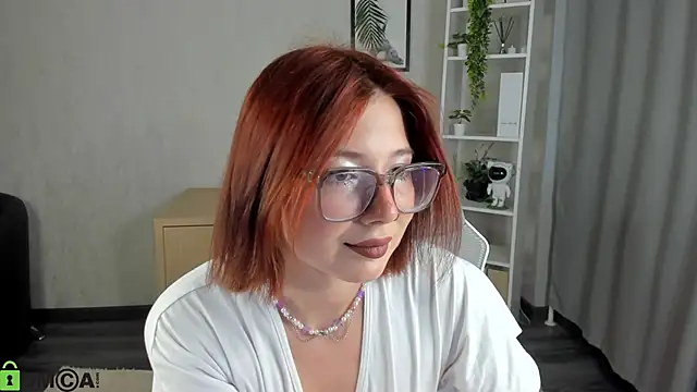 Lessi Panic online show from June 22, 2026, 1:00 am