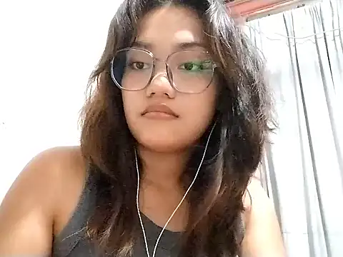 OliviaCarchi online show from April 16, 2026, 10:16 am