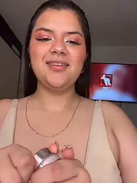 foxy gigi online show from April 23, 2026, 3:46 am
