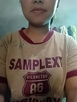 Snapshot of ross001 chatting on April 9, 2026, 6:19 am ross001 online show from April 9, 2026, 6:19 am