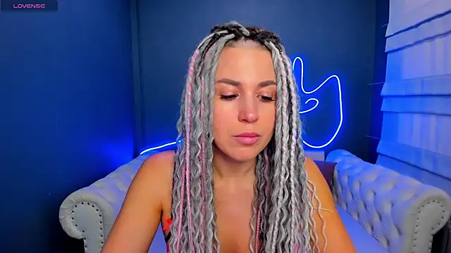 Fire  Dancer online show from April 15, 2026, 1:33 am