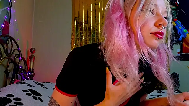 Sansarella online show from September 12, 2025, 6:18 pm