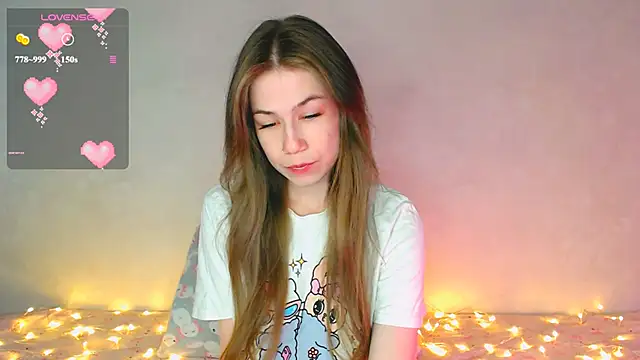 kira cozy online show from July 10, 2026, 2:44 am