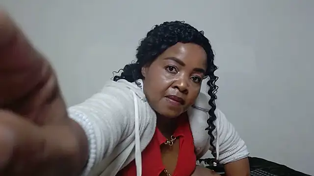 CaramelBaddie16 online show from June 18, 2026, 11:10 pm
