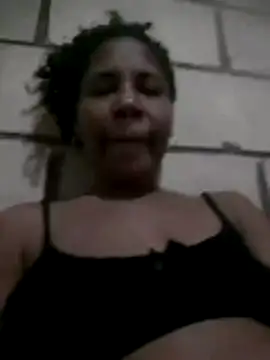 Snapshot of Lili-Sex chatting on May 13, 2026, 3:35 am Lili-Sex online show from May 13, 2026, 3:35 am