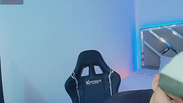 Snapshot of Valentino_Rey chatting on April 15, 2026, 11:59 am Valentino Rey online show from April 15, 2026, 11:59 am