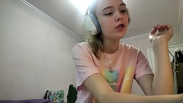 HebrewRiding online show from April 17, 2026, 8:06 am