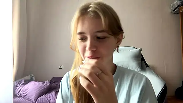 HebrewRiding online show from June 19, 2026, 7:36 am