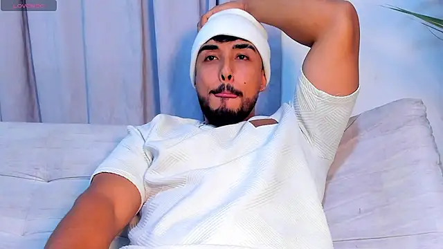 alangreek1 online show from July 18, 2026, 3:04 am
