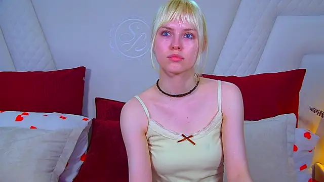 Snapshot of HannahHollis chatting on June 30, 2026, 6:19 pm HannahHollis online show from June 30, 2026, 6:19 pm