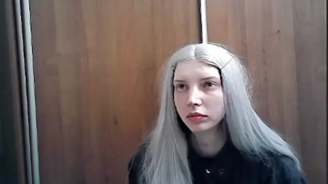 Snapshot of Crimson_Lady chatting on May 15, 2026, 9:02 pm Crimson Lady online show from May 15, 2026, 9:02 pm