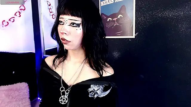 Snapshot of KiomyVamp chatting on May 27, 2026, 4:03 pm KiomyVamp online show from May 27, 2026, 4:03 pm