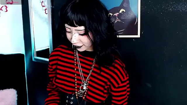 Snapshot of KiomyVamp chatting on May 28, 2026, 4:13 pm KiomyVamp online show from May 28, 2026, 4:13 pm