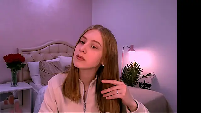 Snapshot of cheeky_chick chatting on April 29, 2026, 8:26 pm cheeky chick online show from April 29, 2026, 8:26 pm