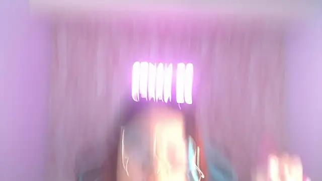 Scarlett jhonson ch online show from April 10, 2026, 12:23 pm