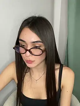 ItsAshly  online show from April 13, 2026, 2:32 pm