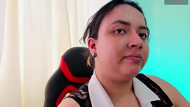 Snapshot of Cassle_ibarra_x chatting on May 20, 2026, 6:16 pm Cassle ibarra x online show from May 20, 2026, 6:16 pm