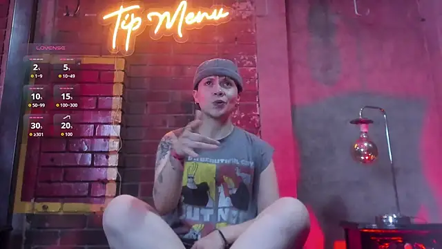 MissaelRossi online show from April 11, 2026, 7:39 pm