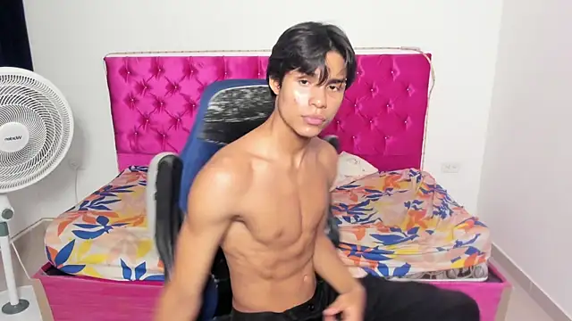 Snapshot of skinny_sam chatting on June 29, 2026, 4:41 am skinny sam online show from June 29, 2026, 4:41 am