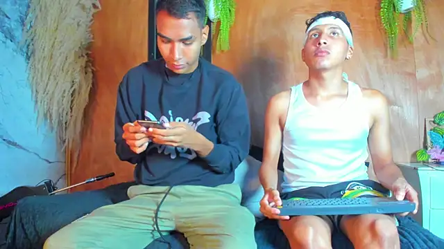 rafael velvet online show from April 16, 2026, 10:56 pm