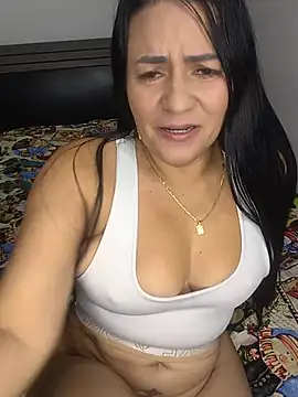 Snapshot of cataleya-latina chatting on June 23, 2026, 6:11 am cataleya-latina online show from June 23, 2026, 6:11 am