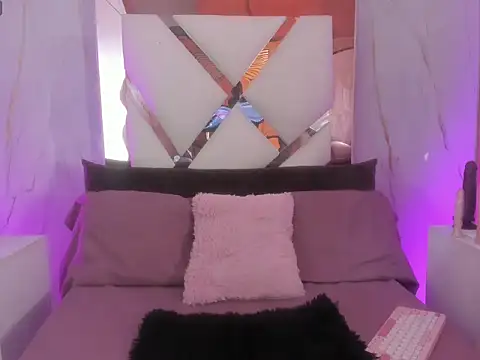 sweett sophie1 online show from April 10, 2026, 9:44 pm