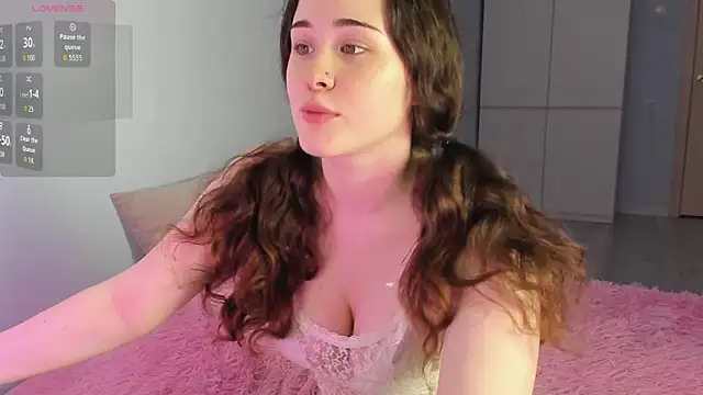 Snapshot of ChloeBlisss chatting on July 14, 2026, 11:49 am ChloeBlisss online show from July 14, 2026, 11:49 am