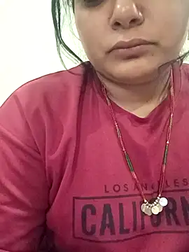 Snapshot of bhabhi-lovely chatting on April 23, 2026, 1:23 am bhabhi-lovely online show from April 23, 2026, 1:23 am