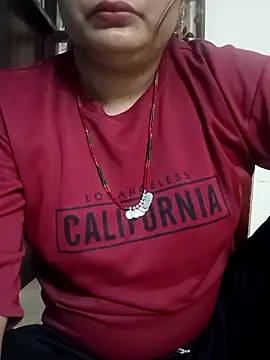 Snapshot of bhabhi-lovely chatting on April 28, 2026, 4:06 am bhabhi-lovely online show from April 28, 2026, 4:06 am
