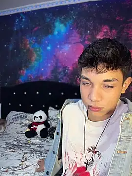 Snapshot of RoughDiamond_ chatting on June 13, 2026, 12:08 am RoughDiamond online show from June 13, 2026, 12:08 am